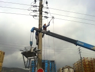 اجرای عملیات انتقال نیرو و برق رسانی به شبکه های توزیع برق در محدوده عملیاتی شمیران