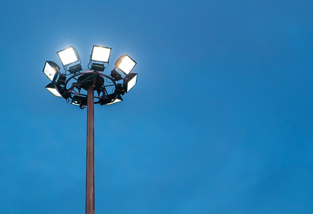 نگهداری از برج نوری