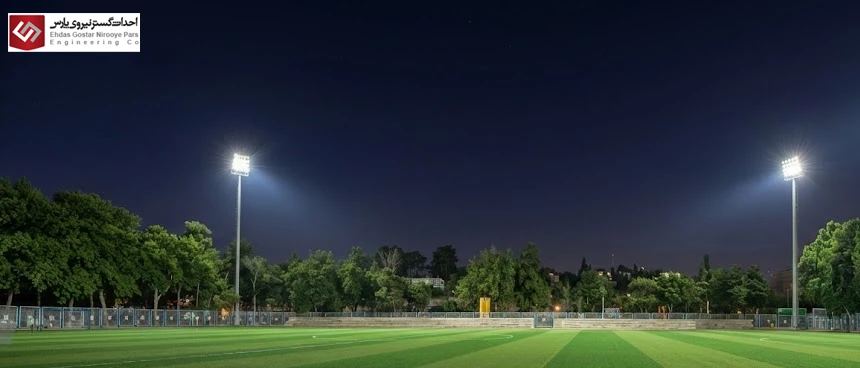 عمود إنارة الملعب